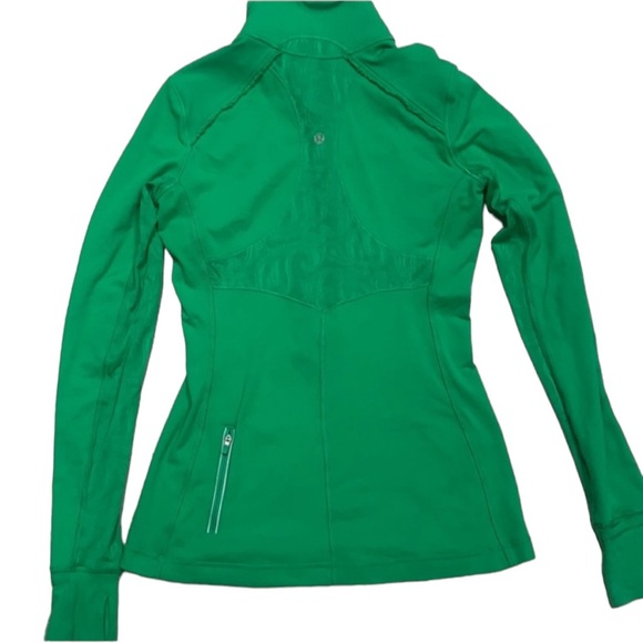 ⭐️ Lace Lululemon Star Runner Pullover EUC Size 6 ⭐️ - Picture 2 of 5